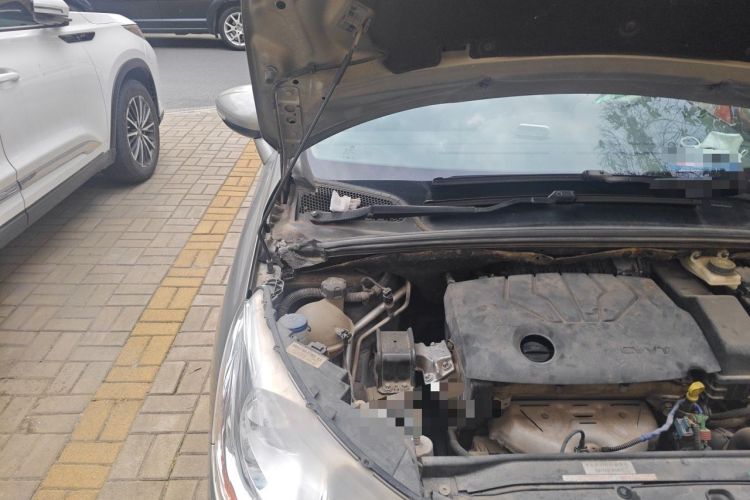 Used Citroen C4L 2014 1.8L Intelligent Drive Automatic Dynamic Model Engine Bay Right