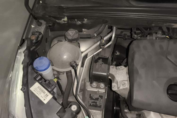 Used Citroen C4L 2014 1.8L Intelligent Drive Automatic Enjoyment Model Engine Bay Right