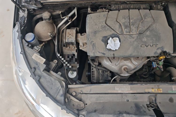 Used Citroen C4L 2014 1.8L Intelligent Drive Manual Version – Dynamic Edition Engine Bay Right