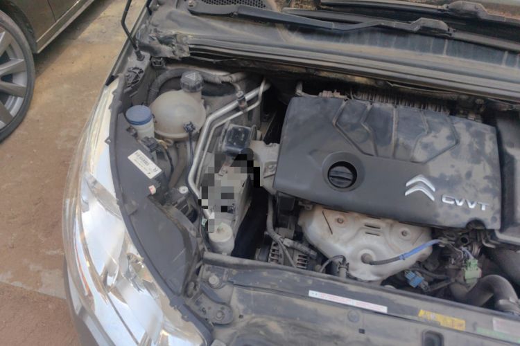 Used Citroen C4L 2014 1.8L Intelligent Drive Manual Version – Dynamic Edition Engine Bay Right
