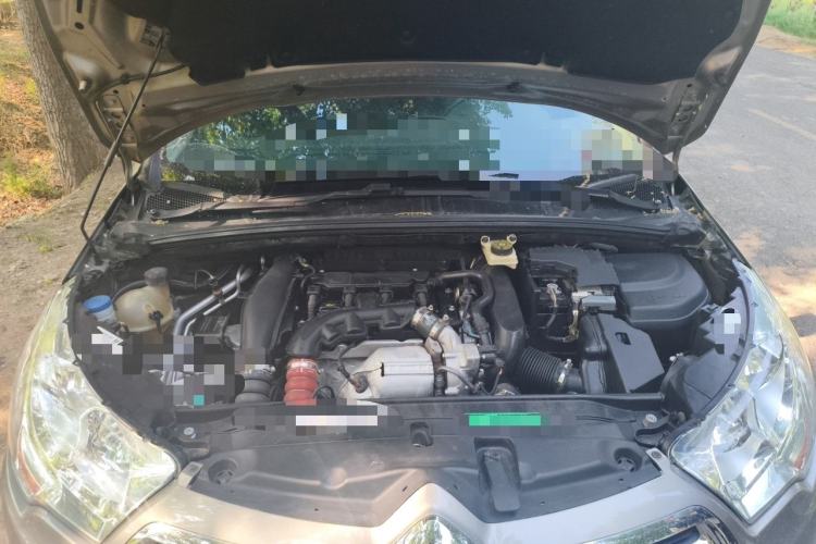 Used Citroen C4L 2014 1.6THP Intelligent Drive Automatic Dynamic Model Engine Bay