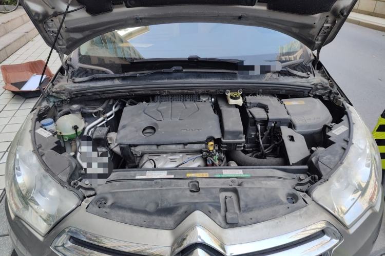 Used Citroen C4L 2014 1.8L Intelligent Drive Manual Version – Dynamic Edition Engine Bay