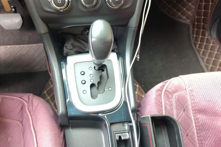 Used Citroen C4L 2014 1.8L Intelligent Drive Automatic Enjoyment Model Gear Lever