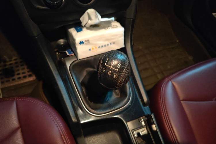 Used Citroen C4L 2014 1.8L Intelligent Drive Manual Enjoyment Model Gear Lever