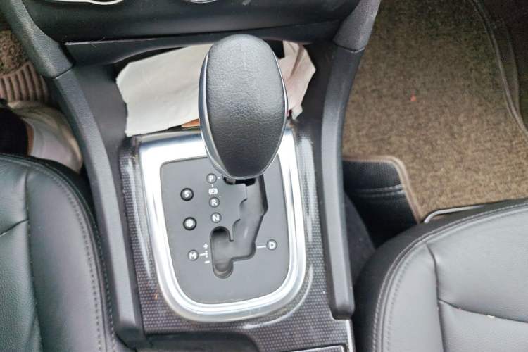 Used Citroen C4L 2014 1.8L Intelligent Drive Automatic Dynamic Model Gear Lever