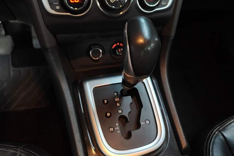 Used Citroen C4L 2014 1.8L Intelligent Drive Automatic Dynamic Model Gear Lever