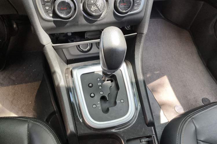 Used Citroen C4L 2014 1.8L Intelligent Drive Automatic Dynamic Model Gear Lever