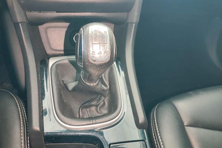 Used Citroen C4L 2014 1.8L Intelligent Drive Manual Enjoyment Model Gear Lever