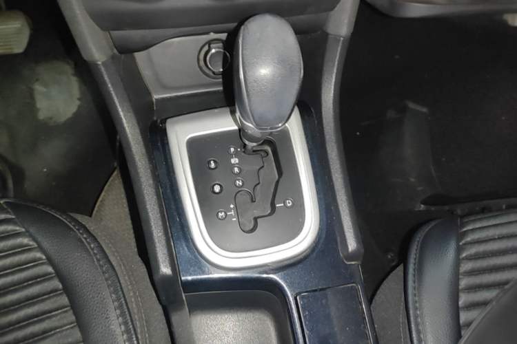 Used Citroen C4L 2014 1.8L Intelligent Drive Automatic Enjoyment Model Gear Lever