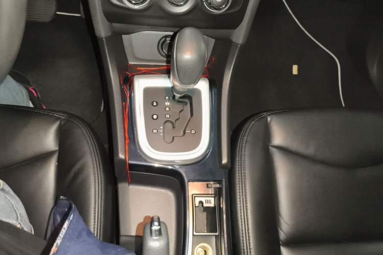 Used Citroen C4L 2014 1.8L Intelligent Drive Automatic Enjoyment Model Gear Lever