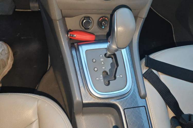 Used Citroen C4L 2014 1.8L Intelligent Drive Automatic Dynamic Model Gear Lever