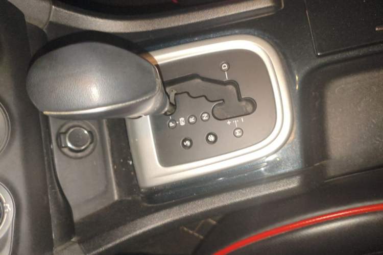 Used Citroen C4L 2014 1.8L Intelligent Drive Automatic Enjoyment Model Gear Lever