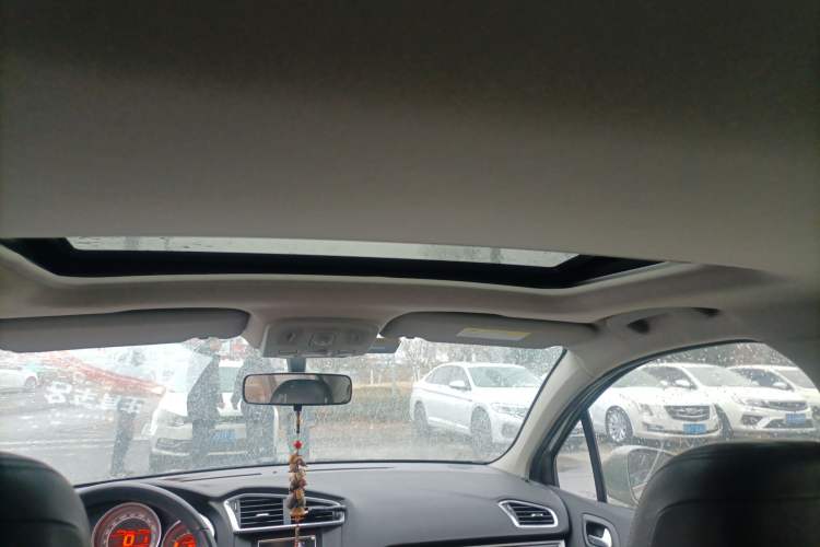 Used Citroen C4L 2014 1.6THP Intelligent Drive Automatic Dynamic Model Headliner