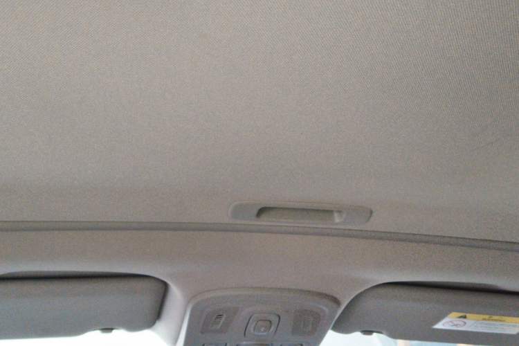 Used Citroen C4L 2014 1.8L Intelligent Drive Automatic Dynamic Model Headliner