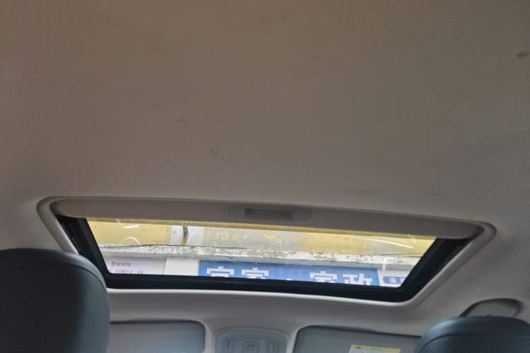 Used Citroen C4L 2014 1.8L Intelligent Drive Automatic Dynamic Model Headliner