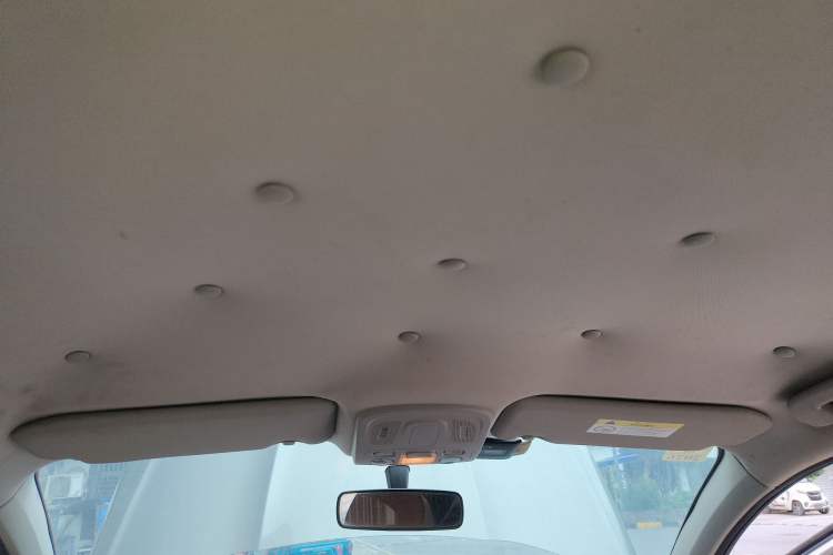 Used Citroen C4L 2014 1.8L Intelligent Drive Manual Version – Dynamic Edition Headliner