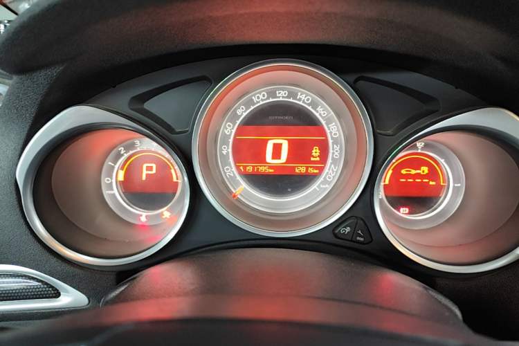 Used Citroen C4L 2014 1.8L Intelligent Drive Automatic Dynamic Model Instrument Cluster