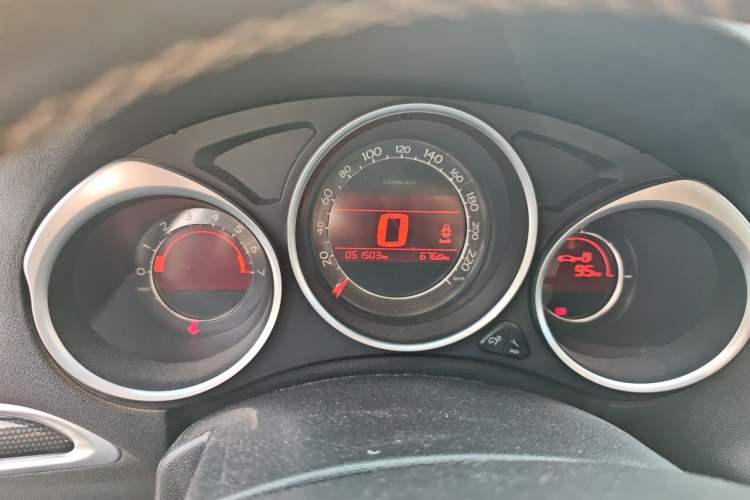 Used Citroen C4L 2014 1.8L Intelligent Drive Manual Version – Dynamic Edition Instrument Cluster