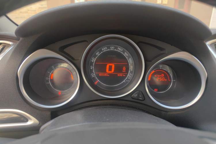 Used Citroen C4L 2014 1.8L Intelligent Drive Manual Version – Dynamic Edition Instrument Cluster