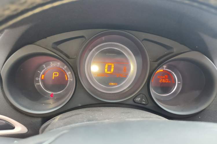 Used Citroen C4L 2014 1.8L Intelligent Drive Manual Version – Dynamic Edition Instrument Cluster