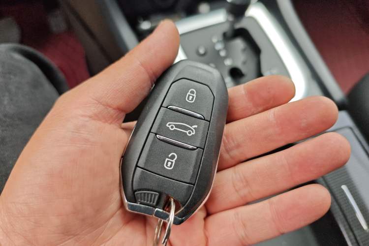 Used Citroen C4L 2014 1.6THP Intelligent Drive Automatic Dynamic Model Interior 1