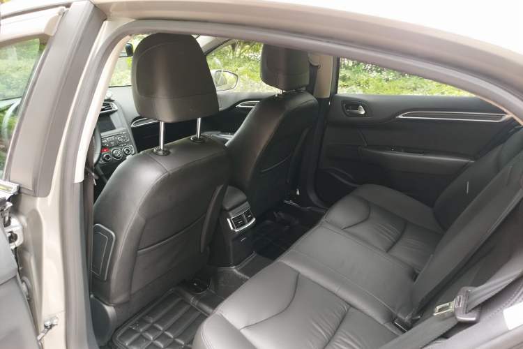 Used Citroen C4L 2014 1.6THP Intelligent Drive Automatic Dynamic Model Interior 3