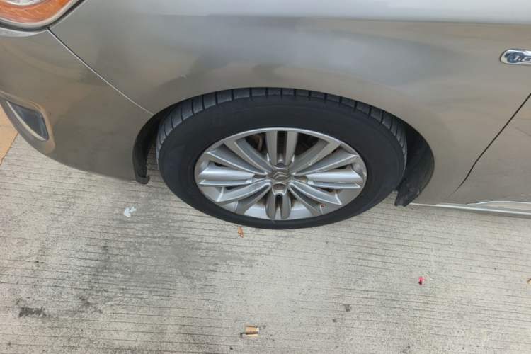 Used Citroen C4L 2014 1.8L Intelligent Drive Automatic Enjoyment Model Left Front Wheel Hub