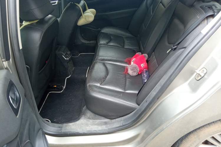 Used Citroen C4L 2014 1.8L Intelligent Drive Manual Version – Dynamic Edition Left Rear Seat