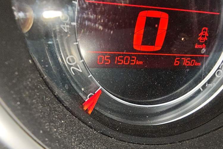 Used Citroen C4L 2014 1.8L Intelligent Drive Manual Version – Dynamic Edition Odometer Close Up