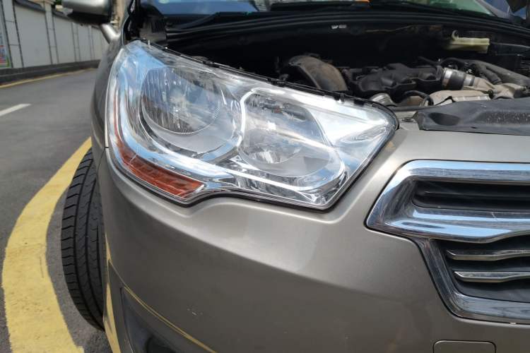 Used Citroen C4L 2014 1.6THP Intelligent Drive Automatic Dynamic Model Right Front Headlight