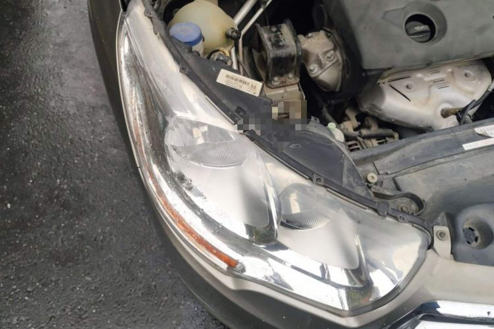 Used Citroen C4L 2014 1.8L Intelligent Drive Automatic Dynamic Model Right Front Headlight