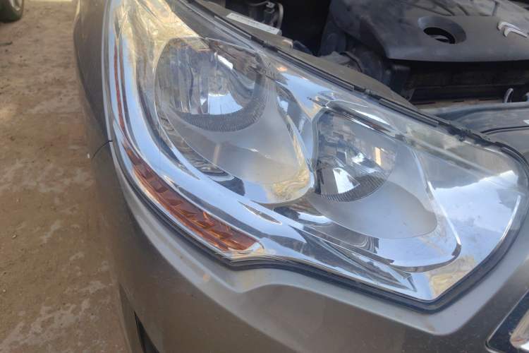 Used Citroen C4L 2014 1.8L Intelligent Drive Manual Version – Dynamic Edition Right Front Headlight