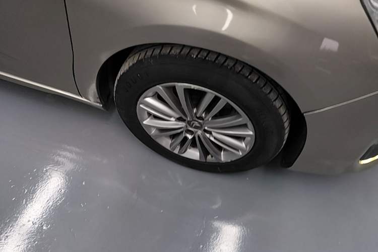 Used Citroen C4L 2014 1.8L Intelligent Drive Automatic Dynamic Model Right Front Wheel Hub