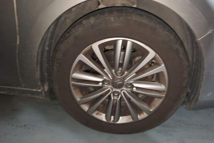 Used Citroen C4L 2014 1.8L Intelligent Drive Automatic Enjoyment Model Right Front Wheel Hub