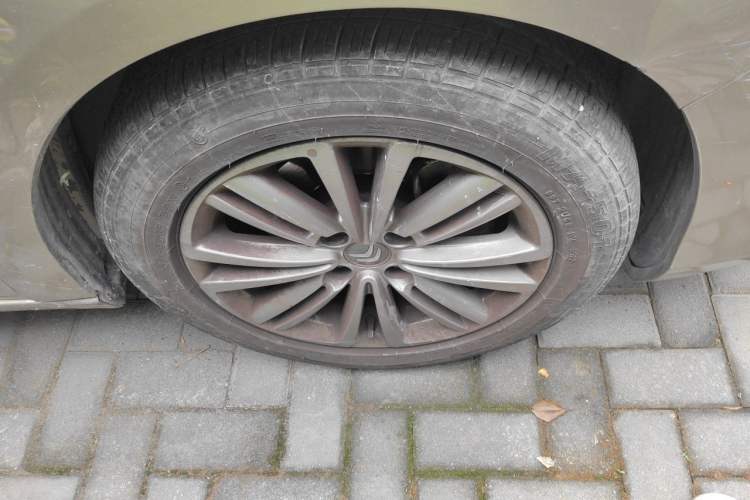 Used Citroen C4L 2014 1.8L Intelligent Drive Automatic Dynamic Model Right Front Wheel Hub