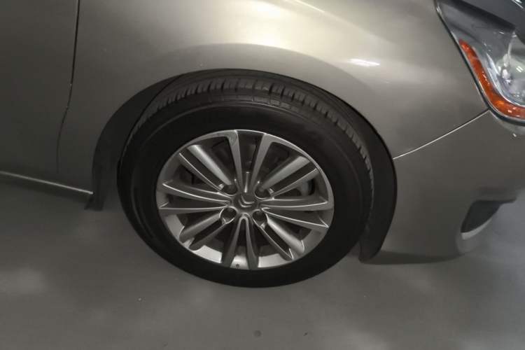 Used Citroen C4L 2014 1.8L Intelligent Drive Automatic Enjoyment Model Right Front Wheel Hub