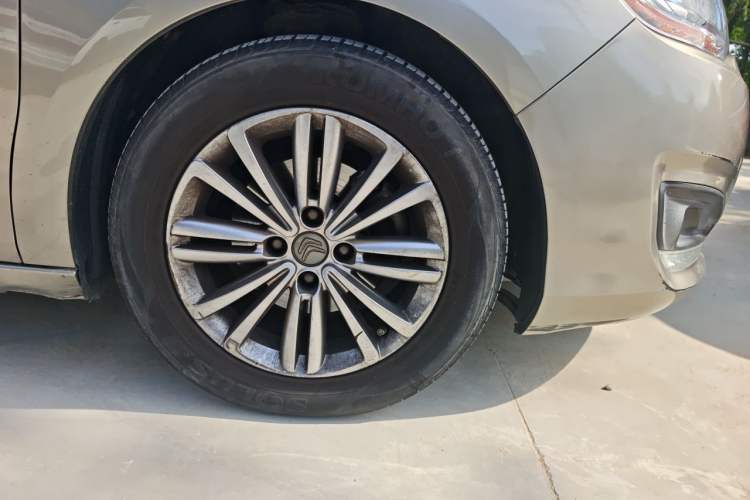 Used Citroen C4L 2014 1.8L Intelligent Drive Manual Version – Dynamic Edition Right Front Wheel Hub