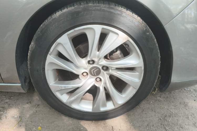 Used Citroen C4L 2014 1.6THP Intelligent Drive Automatic Dynamic Model Right Front Wheel Hub
