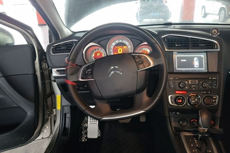 Used Citroen C4L 2014 1.6THP Intelligent Drive Automatic Dynamic Model Steering Wheel