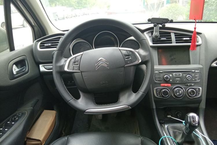 Used Citroen C4L 2014 1.8L Intelligent Drive Manual Version – Dynamic Edition Steering Wheel