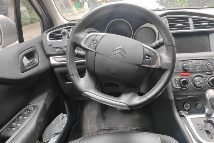 Used Citroen C4L 2014 1.8L Intelligent Drive Automatic Dynamic Model Steering Wheel