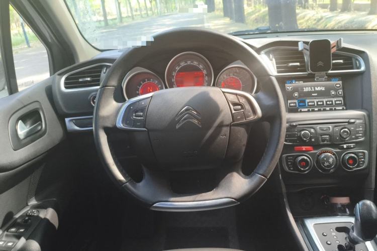 Used Citroen C4L 2014 1.6THP Intelligent Drive Automatic Dynamic Model Steering Wheel