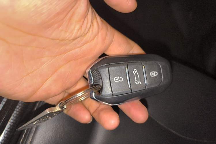 Used Citroen C4L 2014 1.8L Intelligent Drive Automatic Dynamic Model Vehicle Key