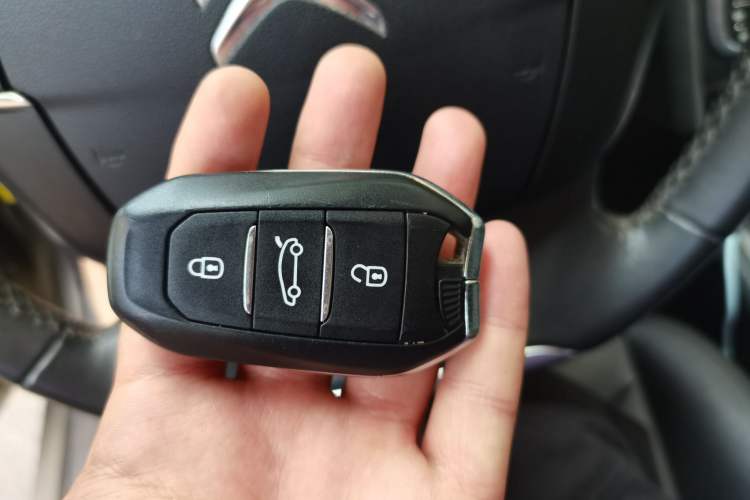 Used Citroen C4L 2014 1.6THP Intelligent Drive Automatic Dynamic Model Vehicle Key