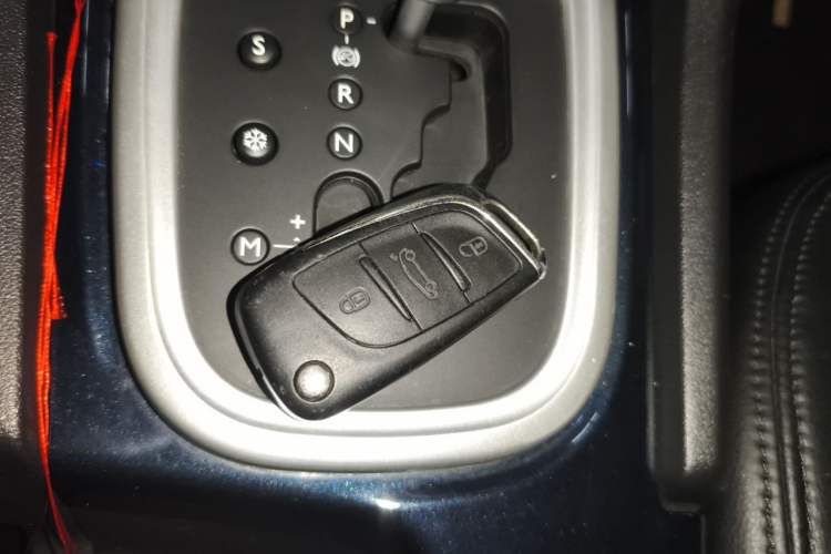 Used Citroen C4L 2014 1.8L Intelligent Drive Automatic Enjoyment Model Vehicle Key