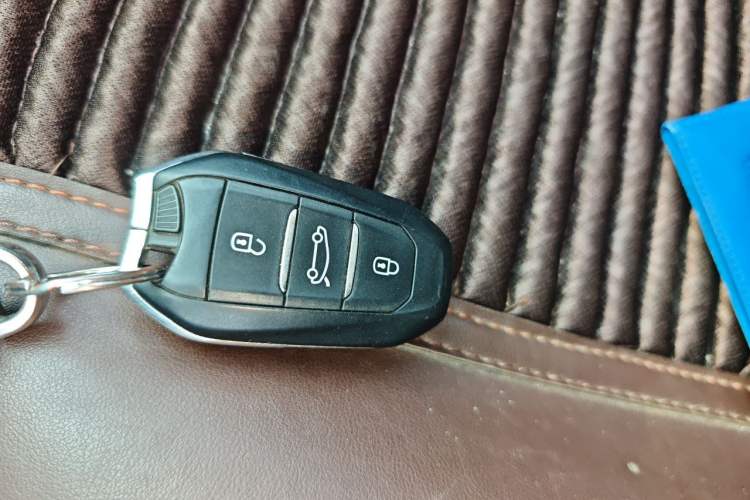 Used Citroen C4L 2014 1.8L Intelligent Drive Manual Version – Dynamic Edition Vehicle Key