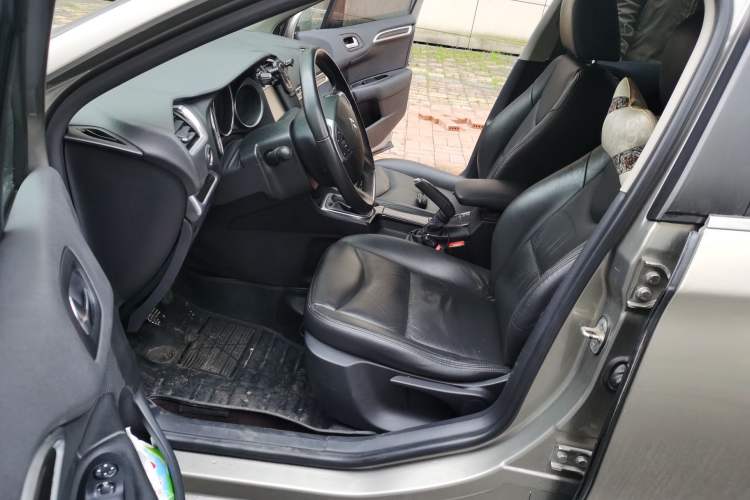 Used Citroen C4L 2014 1.8L Intelligent Drive Manual Version – Dynamic Edition Driver Seat