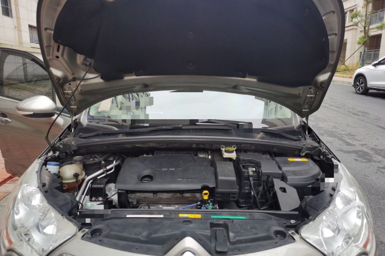 Used Citroen C4L 2014 1.8L Intelligent Drive Manual Version – Dynamic Edition Engine Bay
