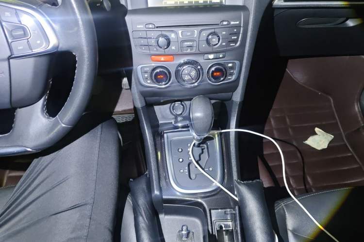 Used Citroen C4L 2014 1.8L Intelligent Drive Automatic Dynamic Model Gear Lever
