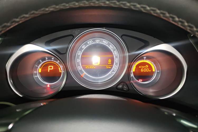 Used Citroen C4L 2014 1.8L Intelligent Drive Automatic Dynamic Model Instrument Cluster